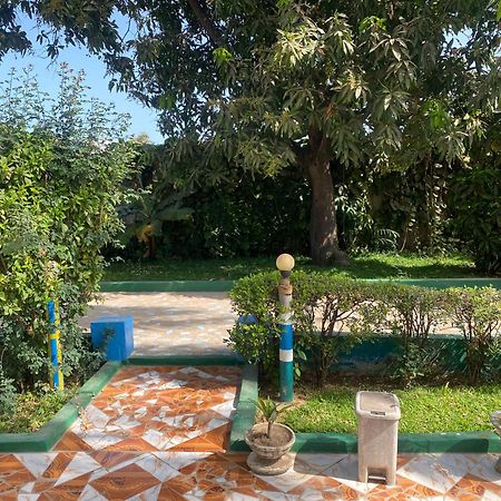 One World Village Guesthouse Bakau Εξωτερικό φωτογραφία