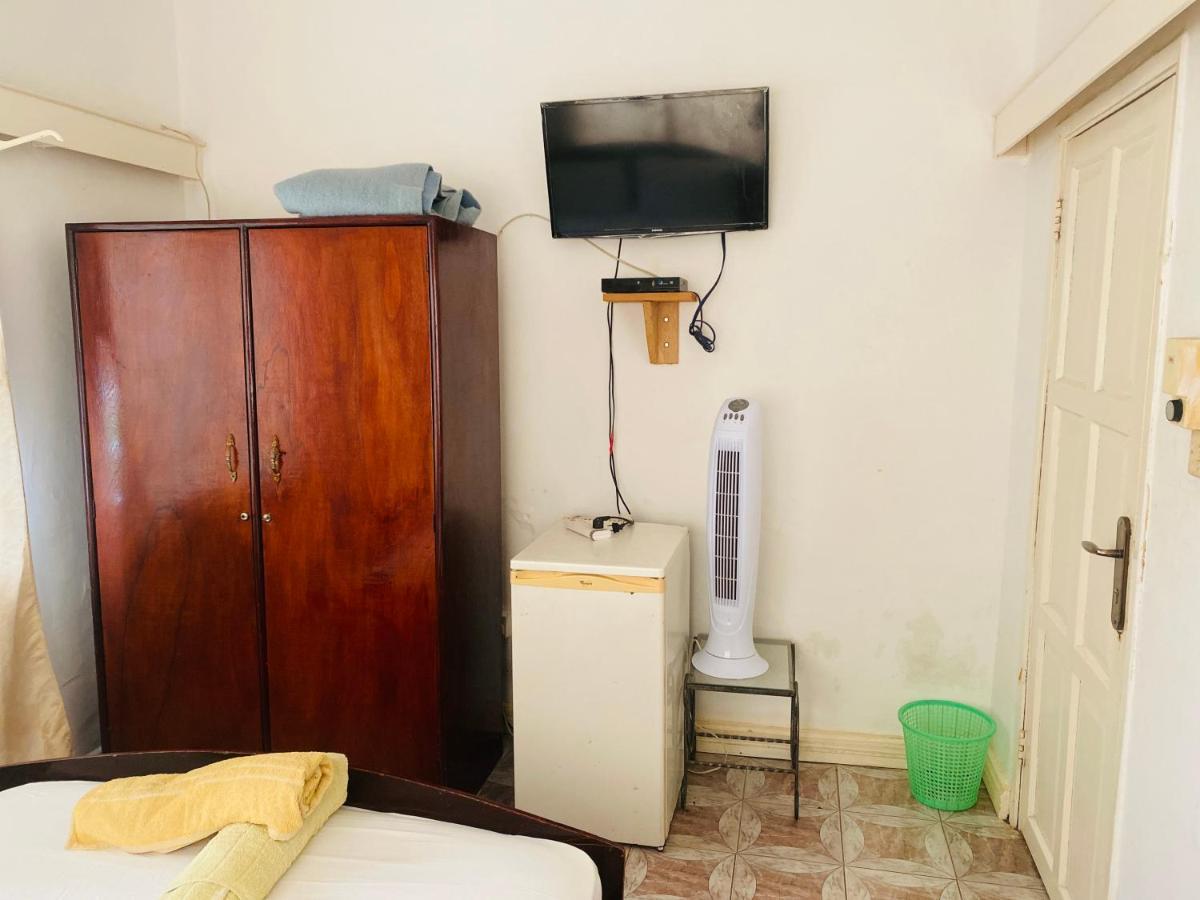 One World Village Guesthouse Bakau Εξωτερικό φωτογραφία