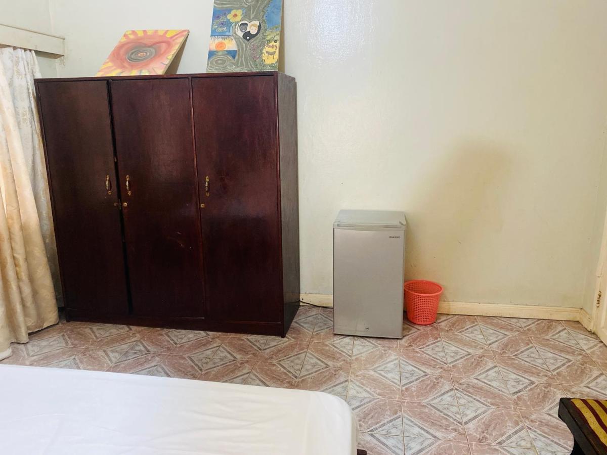 One World Village Guesthouse Bakau Εξωτερικό φωτογραφία