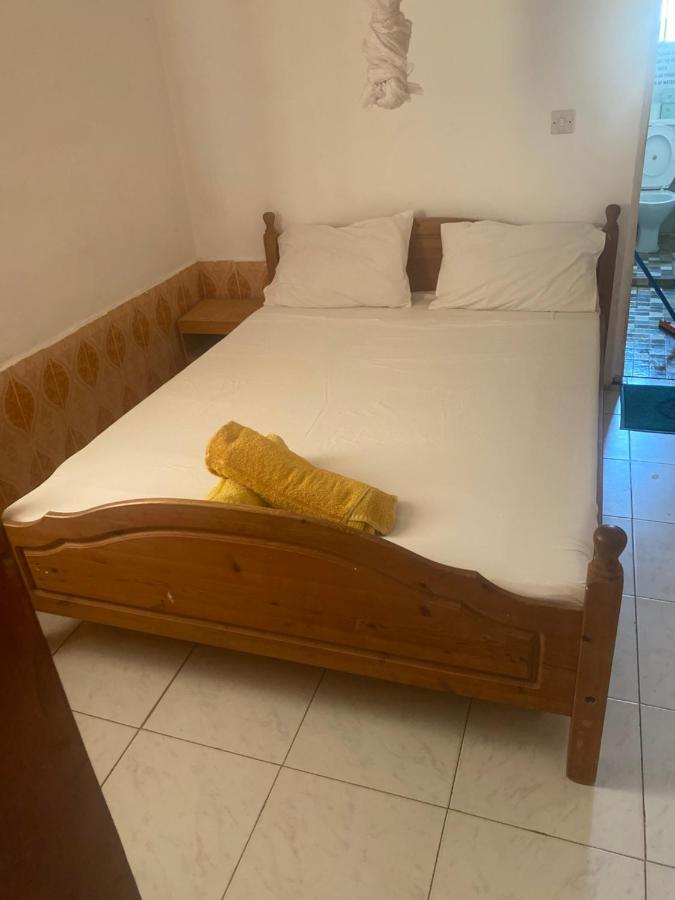 One World Village Guesthouse Bakau Εξωτερικό φωτογραφία